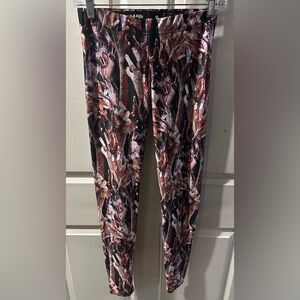 Blackmilk “Outbreak” leggings, Medium